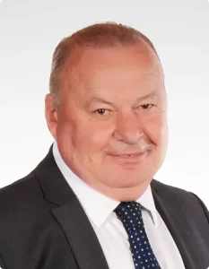 Ian Henderson