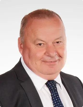 Ian Henderson